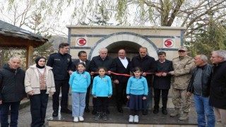 Bayburtta şehit Ömer Halis Demir adına yaptırılan çeşmenin ve Taht köyü konağının dualarla açılışı yapıldı