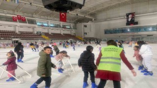 Bayraklılı çocuklar tatilin keyfini yaşadı