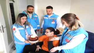 Bedensel engelli Tubaya doğum günü sürprizi