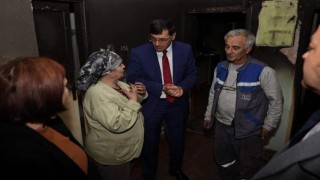 Belediye Başkanı Kahveci yangın mağduru aileyi yalnız bırakmadı