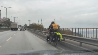 Berlinden pedal çeviren genç Bursada mola verdi