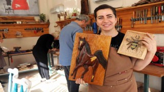 Beyninde kitle çıktı, ahşap oymacılığı ile yeniden hayata tutundu