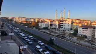 Bilecik araç trafiğinden yaşanmaz bir şehir haline geldi