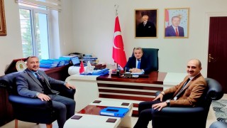 Bilecikin tanıtımı için kapı kapı geziyor