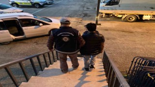 Bilecikte 2 düzensiz göçmen yakalandı