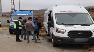 Bilecikte 5i düzensiz göçmen, 8i araması bulunan 13 kişi yakalandı