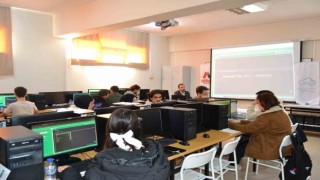 Bilecikte ‘Mobil Uygulama Geliştirme ve Kodlama eğitimi düzenlendi