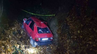 Bilecikte otomobil şarampole yuvarlandı: 1 ölü, 1 yaralı