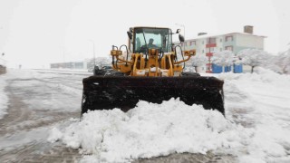 Bitliste 70 köy yolu ulaşıma kapandı