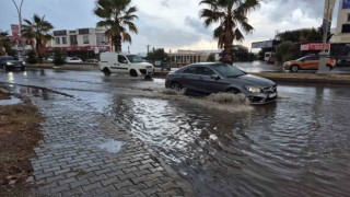 Bodrumda sağanak yağış etkili oldu