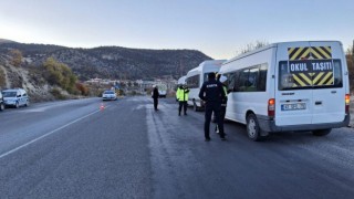 Bozkırda okul servis araçları denetlendi