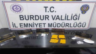Burdurda araçta ele geçirilen uyuşturucuya 2 tutuklama