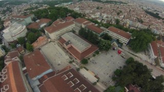 Bursada asırlık meslek lisesine, tarihi yapının temelleri için ilk kazma vuruldu