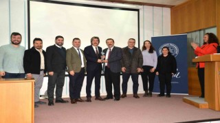 BUÜde 2023 yılının kalite ödülleri verildi
