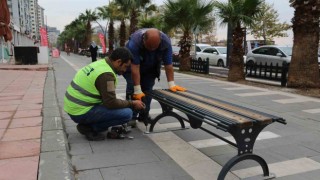 Büyükşehir Belediyesi Binevlerde şehir mobilyaları kuruyor