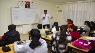 Çamlıyaylada öğrencilere eğitim desteği