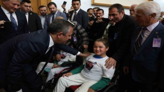 CHP Genel Başkanı Özel: 30 bin lira asgari ücreti hep beraber savunalım