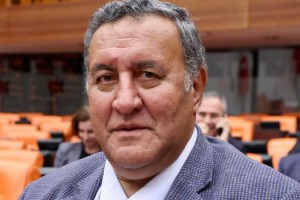 CHP'li Gürer'den Staj ve Çıraklık Mağdurları İçin Miting Çağrısı