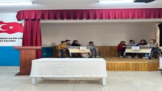 Çıldır da liseler ve ortaokullar arası münazara etkinliği yapıldı