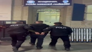 Cinayet zanlısı çarşıda gezerken yakalandı