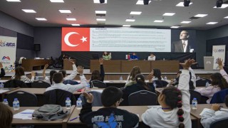 Çocuk Meclisinde kadına şiddet ve akran zorbalığına dikkat çekildi