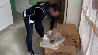 Çorluda 375 bin adet makaron ve 380 kilogram tütün ele geçirildi