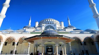 Cuma Namazının Önemi ve Adabı