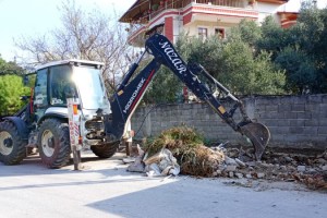Defne Belediyesi’nden Çevreye Önem: Temizlik Çalışmaları Hız Kesmeden Devam Ediyor
