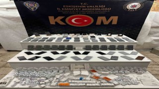 Değeri 2 milyon TL olan 80 adet kaçak telefon ele geçirildi