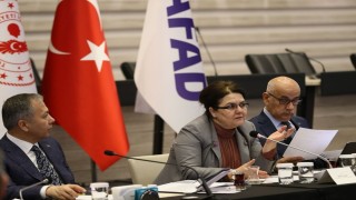 Derya Yanık’tan Deprem Bölgesindeki Çalışmalara Destek Mesajı
