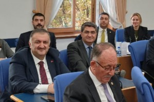 DEVA Partili Mehmet Emin Ekmen: "Mersinli Çiftçiye 1 TL Destek, 10 TL Gelir Sağlar"