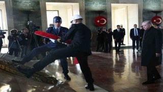 Devlet erkanı Atanın huzurunda