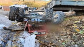 Devrilen traktörün altında kalan genç hayatını kaybetti