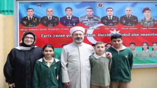 Diyanet İşleri Başkanı Erbaş, TDV Azerbaycan Bakü Türk Lisesini ziyaret etti