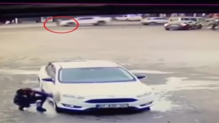 Diyarbakırda 2 kişinin yaralandığı kaza güvenlik kamerasına yansıdı