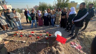 Diyarbakırda ameliyat öncesi hayatını kaybeden Damladan geriye söylediği şarkılar kaldı