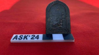 Diyarbakırda Amida Höyükteki kazıda “Çanakkale Savaşı” rozeti bulundu