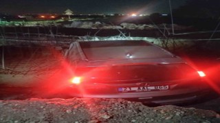 Diyarbakırda cip inşaatı devam eden menfeze düştü: 1 yaralı