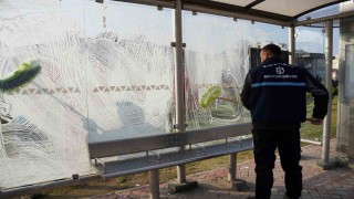 Duraklar periyodik olarak temizleniyor