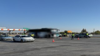 Düzensiz göçmenler Otoyol Jandarmasından kaçamadı