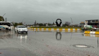 Edirnede sağanak yağış etkili oluyor