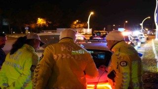 Edirnede trafik polisleri 17 ekiple uygulama yaptı