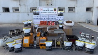 Efelerde 1 milyon TL değerinde bandrolsüz tütün ele geçirildi