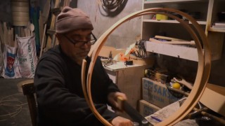 Elek ustaları baba mesleğini sürdürmek için direniyor