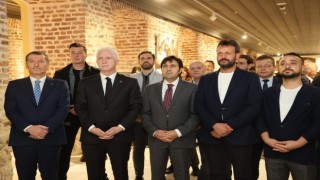 Elisa Zonaronun İstanbulu sergisi Zeytinburnunda sanatseverlerle buluştu