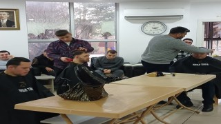 Engelsiz Yaşam Merkezinde tıraş vakti
