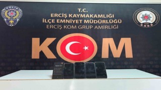 Ercişte kaçakçılık operasyonu