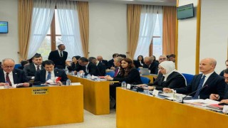 Ersoy; yıkımına başlanan Kayseri Öğretmenevinin yeniden yapılması için bütçe talep etti