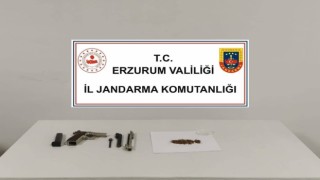 Erzurumda jandarma kaçakçılara geçit vermiyor