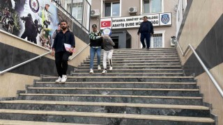 Esenlerde girdiği banka şubesinde para bulamayan hırsızı parmak izi ele verdi